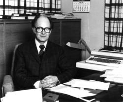 Portrett av direktør Halvard Bjørkvik.
Fotografert på sitt 