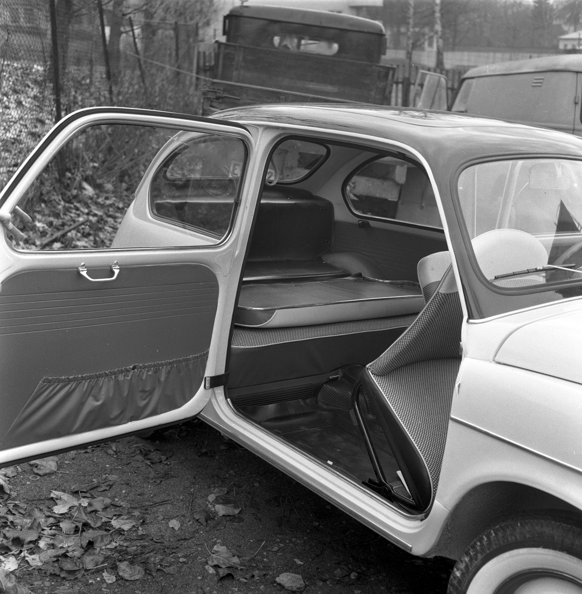 Serie. Test av bilmodellen Fiat 600. Fotografert oktober 1958. 

