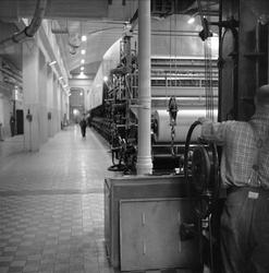 Holmen Brug i Hokksund, Øvre Eiker, Buskerud, 02.10.1958. Me