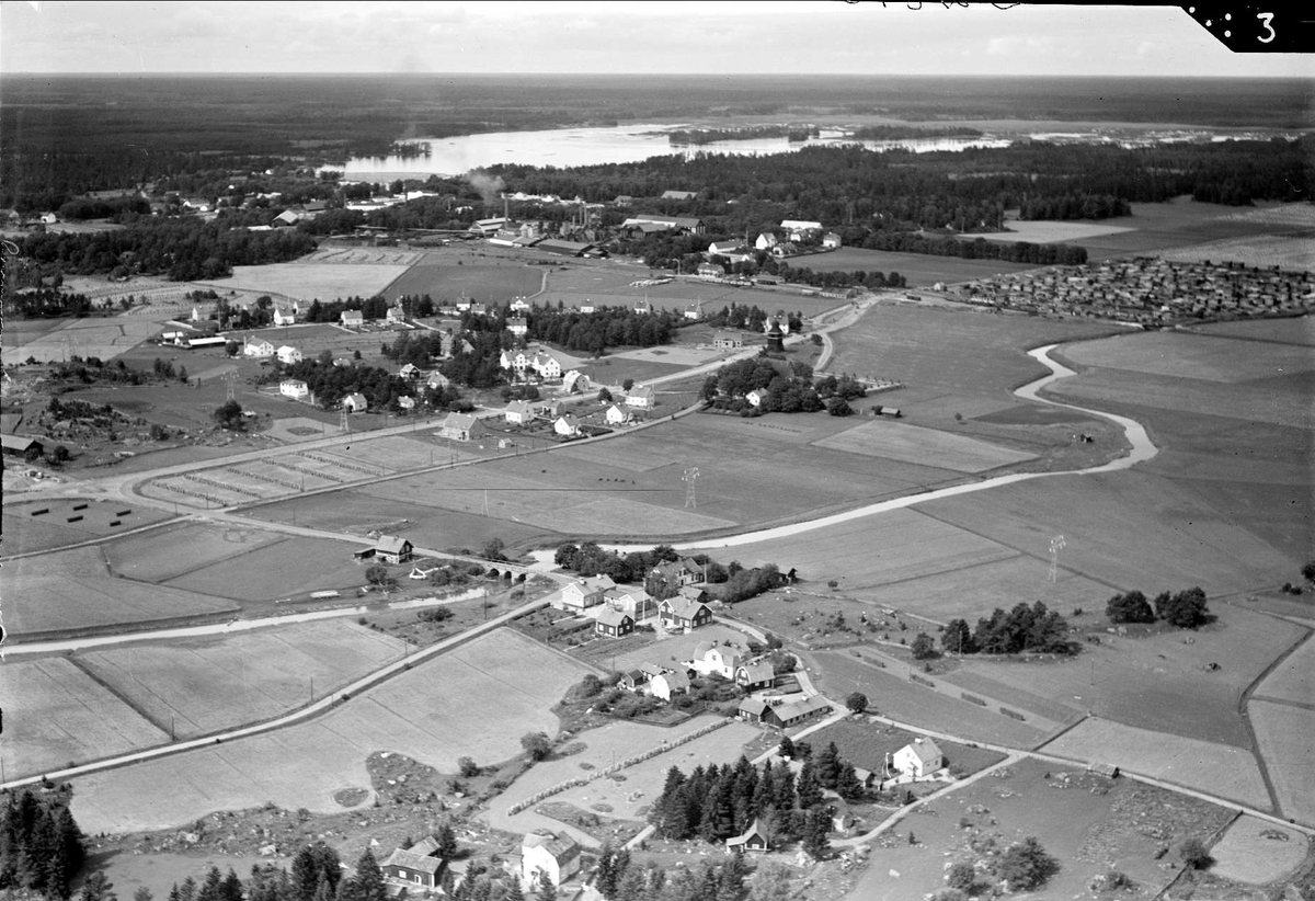 Flygfoto över Gimo bruk med omgivande landskap, Skäfthammars socken, Uppland 1936