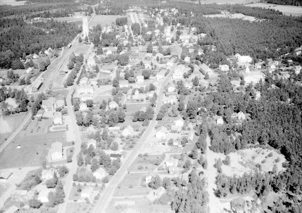 Flygfoto över Tärnsjö, Nora socken, Uppland år 1965