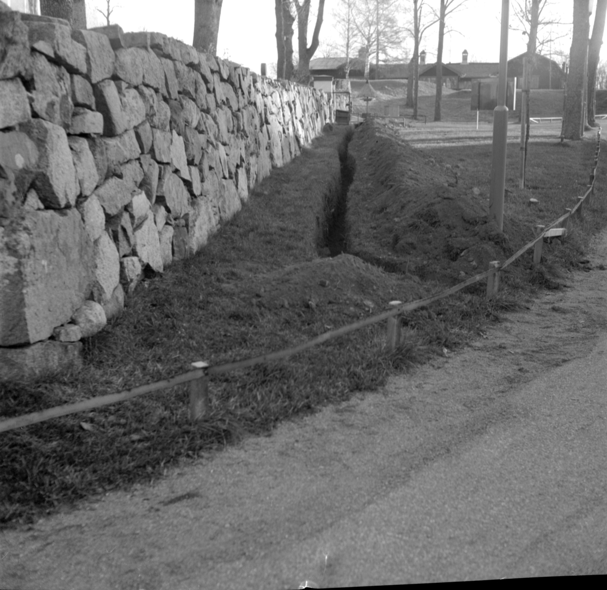 Arkeologisk undersökning, schakt 8, Prästgården 1:1, Gamla Uppsala 1972