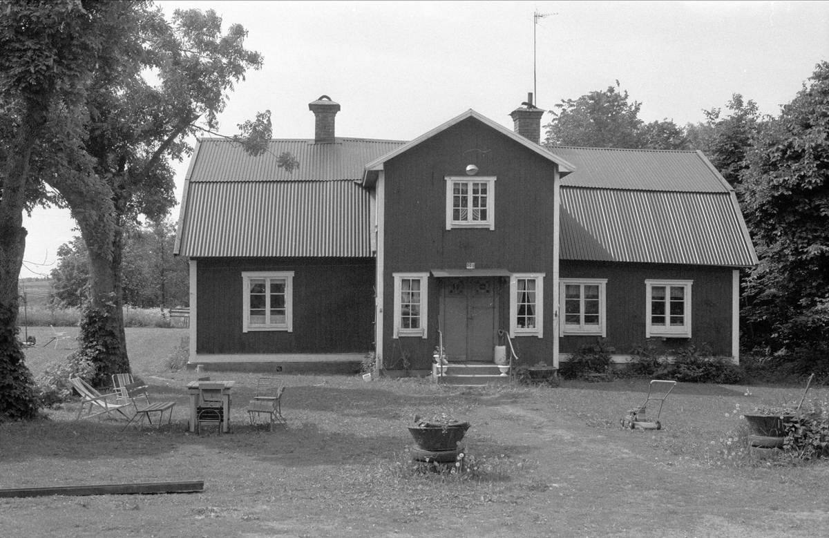 Bostadshus, Sundbro 22:3, Bälinge socken, Uppland 1983