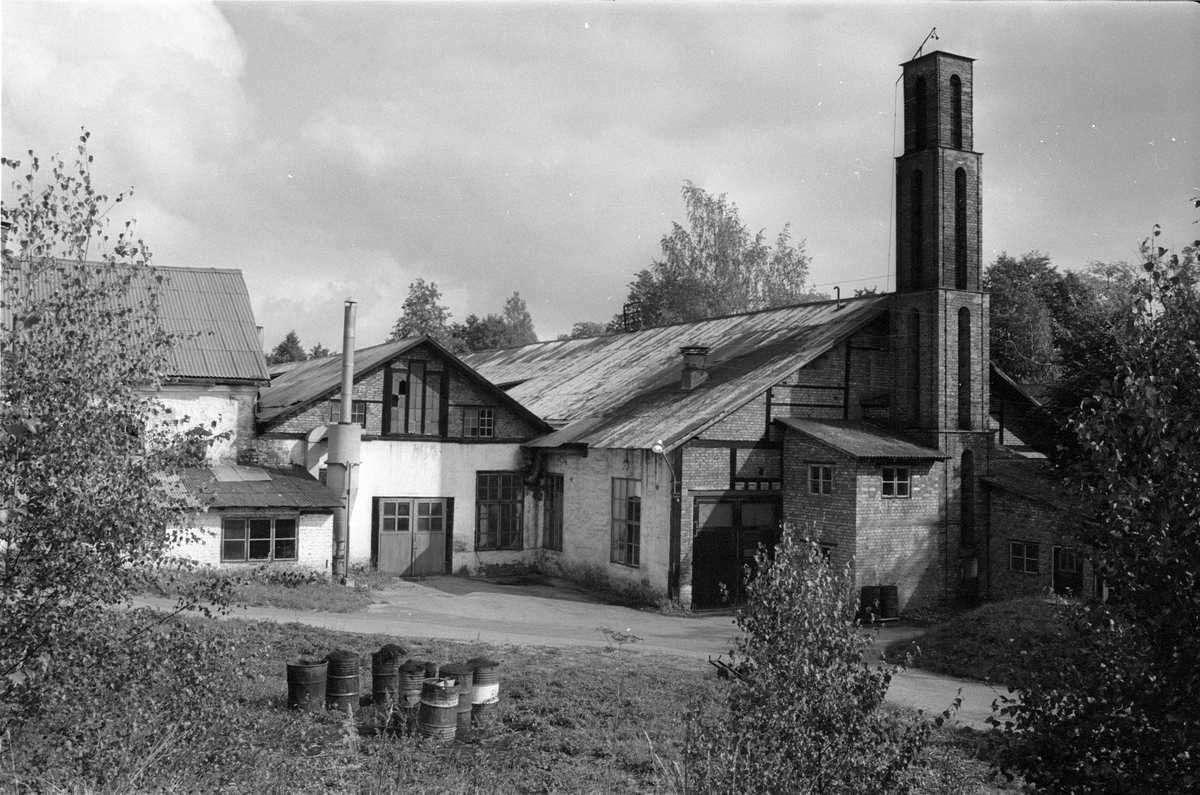 Före detta gjuteri, lagerlokal och före detta hyvleri och mekanisk verkstad, Vattholma bruk, Vattholma, Lena socken, Uppland 1978