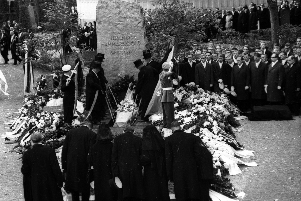 Dag Hammarskjölds begravning, Uppsala gamla kyrkogård, 29 september 1961
