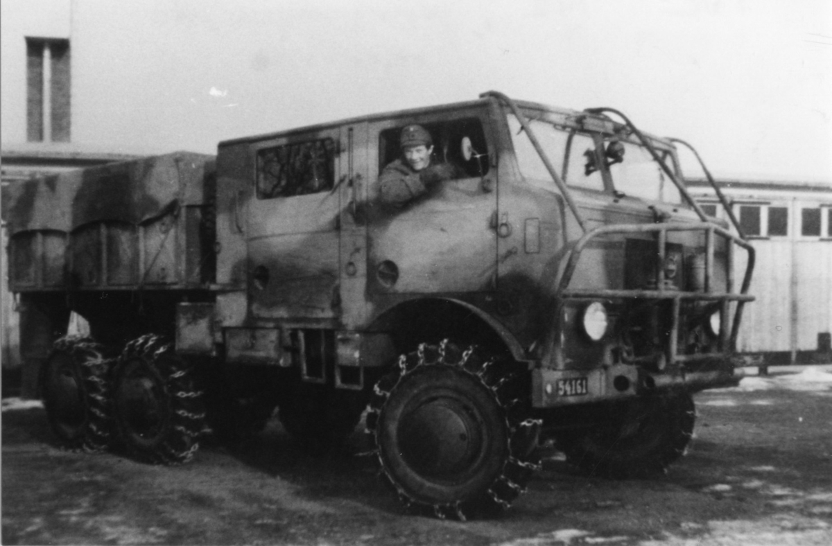 Terrängdragbil m/1942 typ TVC. A 6. Bilden tagen vid varmgaragen.