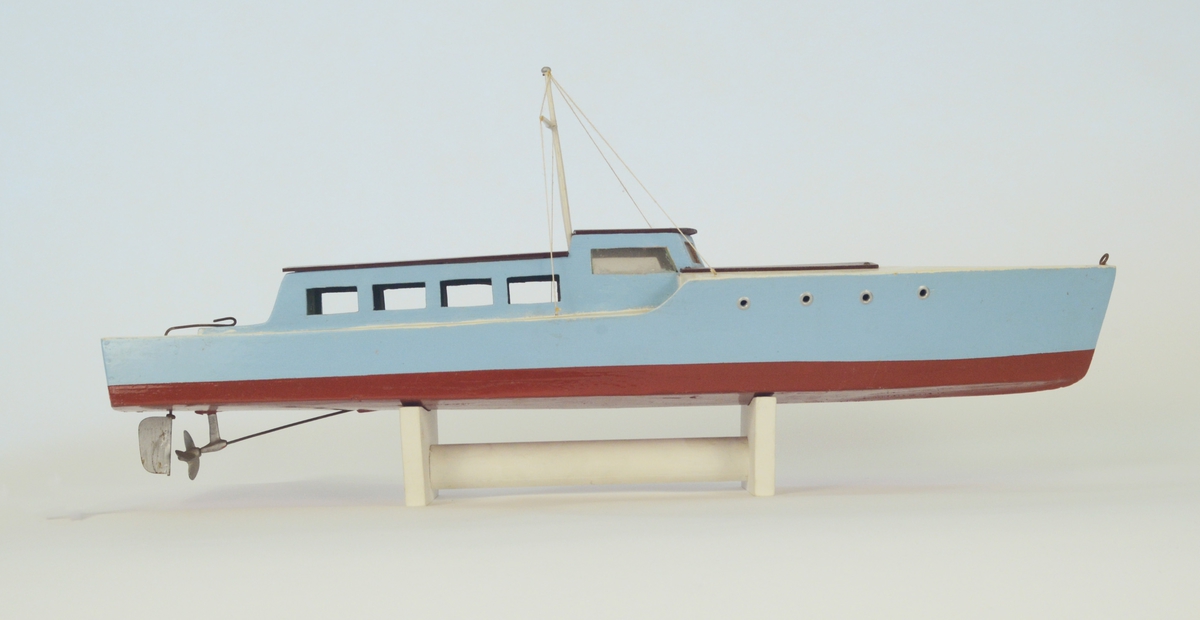 Modell av båt.
