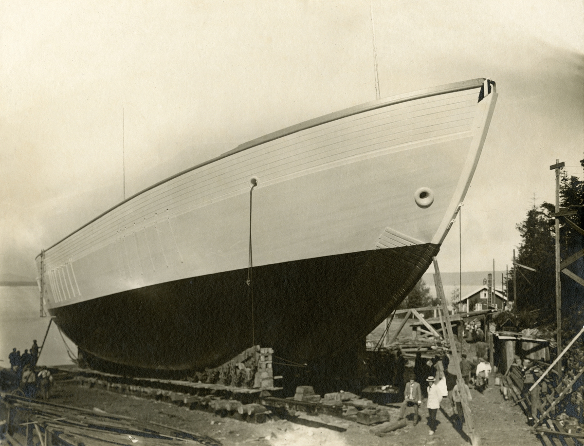 Polarskipet Maud i Vollen i Asker, 07.07.1917.