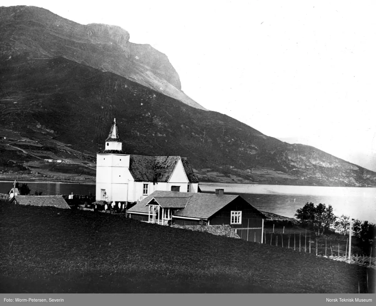Vang kirke, Valdres