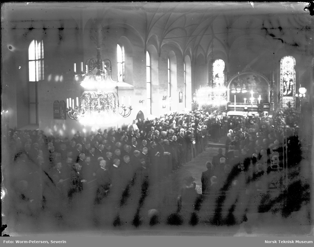 Unionosoppløsningen 1905, fra Vår Frelsers kirke (Oslo domkirke)