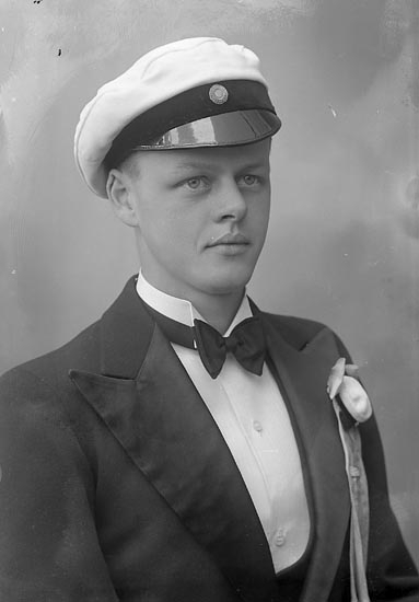 Enligt fotografens journal nr 6 1930-1943: "Enander, Student Olof Gbg".