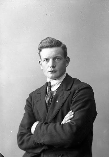 Enligt fotografens journal nr 4 1918-1922: "Johansson, Arvid Ön".