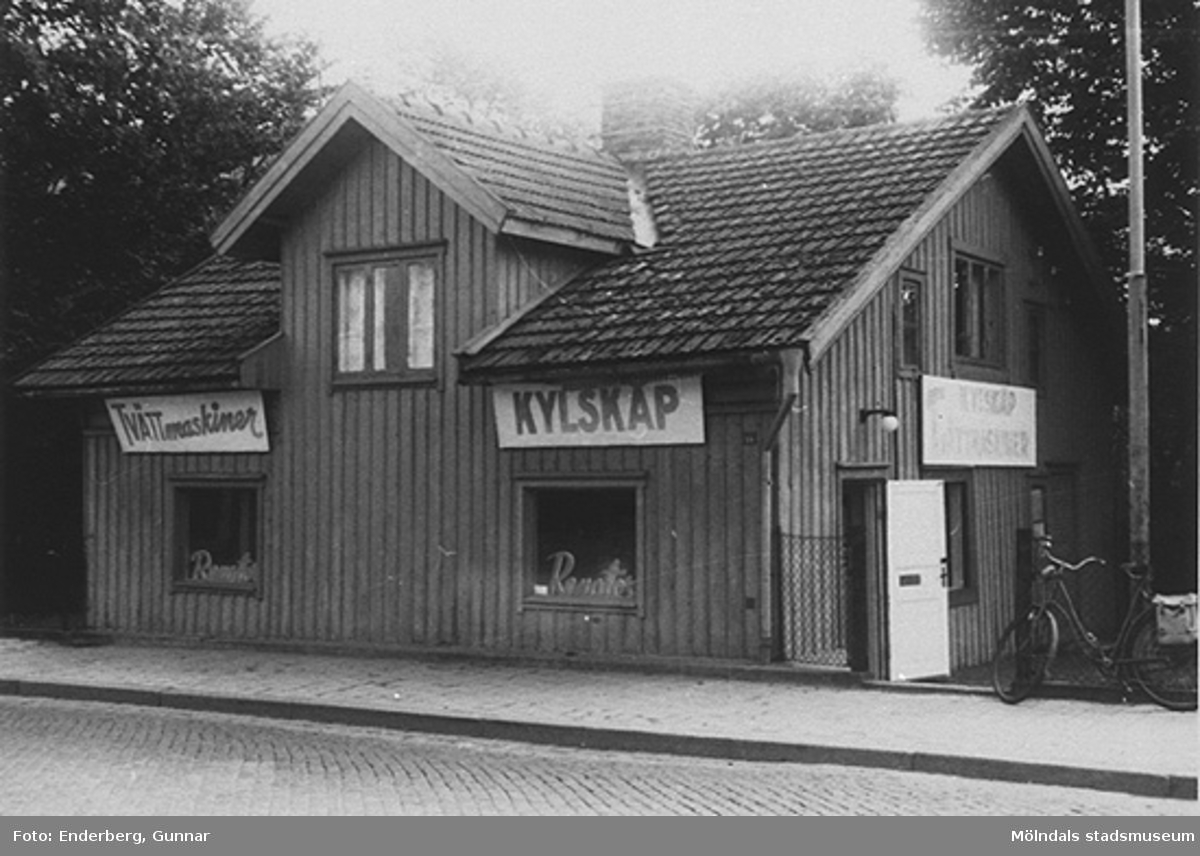 "Netterbladska torpet", senare elaffären Renator. Frölundagatan 15 (f. Mölndalsbro 65) år 1961.