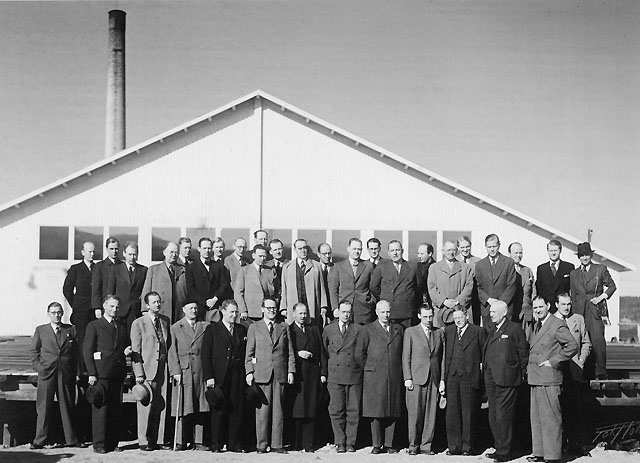 Studiebesök vid Sundsvallsbolagen, Perspektivfönsterfabriken
i Kubikenborg, maj 1943.