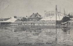 Badehuset på Cicignon, Fredrikstad  i vinterdrakt, senere re