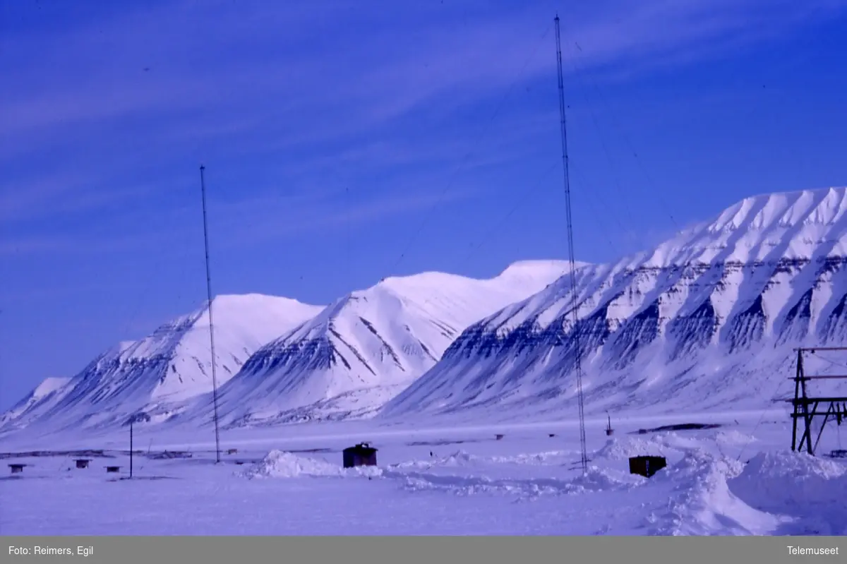 Bygninger Svalbard -  Svea - Senderhytte MF - reservesamb