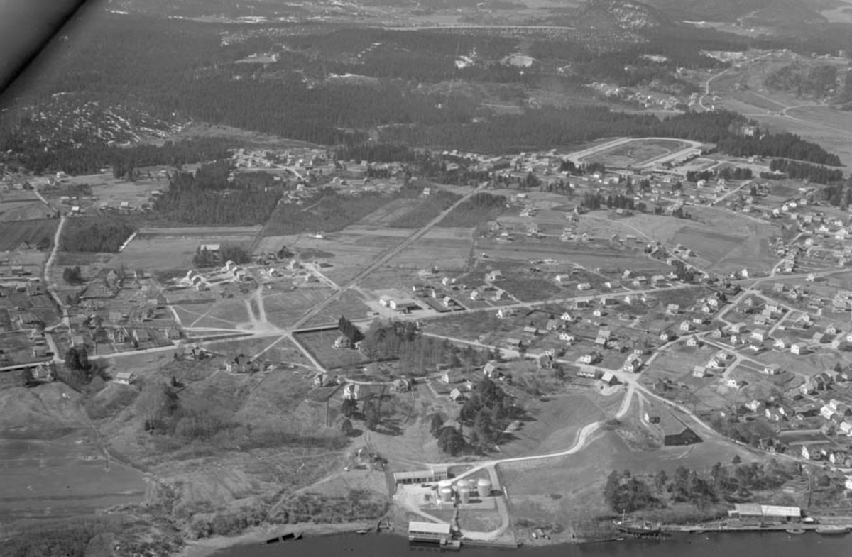 Ulike Widerø flyfoto fra Skien kommune 