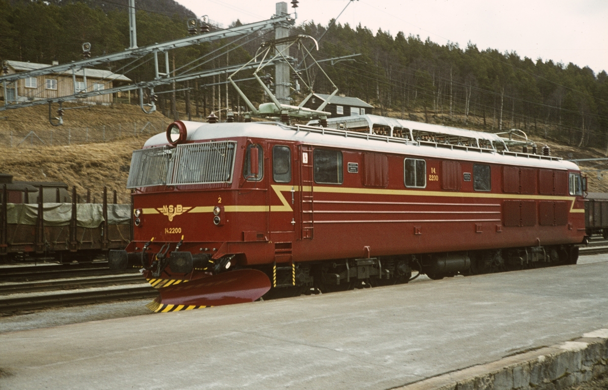 Nylevert Elektrisk Lokomotiv El 142200 På Dombås Stasjon Dette Var Det Sist Leverte Lokomotiv 