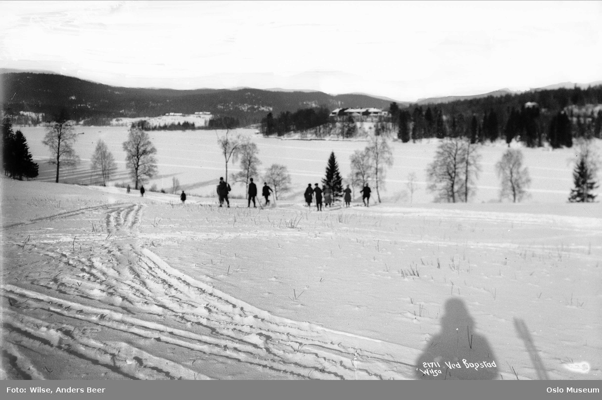 utsikt, kulturlandskap, snø, mennesker, skitur, islagt vann, Bogstad gård