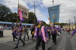 Fotodokumentasjon av Homoparaden 2008. Mennesker, opptog, pa