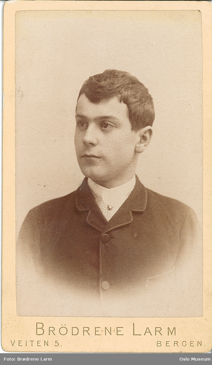 Asmundsen, Sigurd (1871 - 1934)