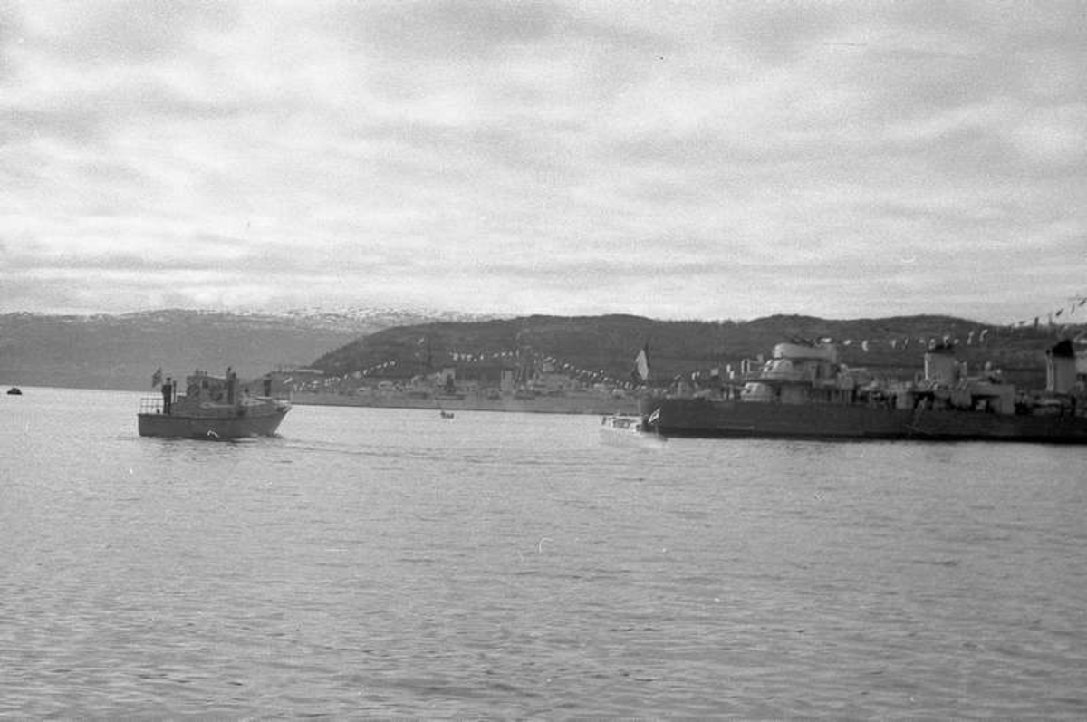 Marinebesøk: Den franske jageren Le Terrible med den britiske krysseren HMS Bellona i bakgrunnen