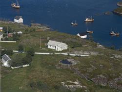 Eiendommer ved Ansnes bedehus