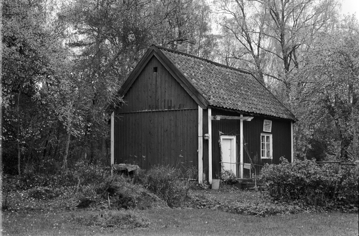 Bostadshus, Holmbro 6:1, Skogs-Tibble socken, Uppland 1985