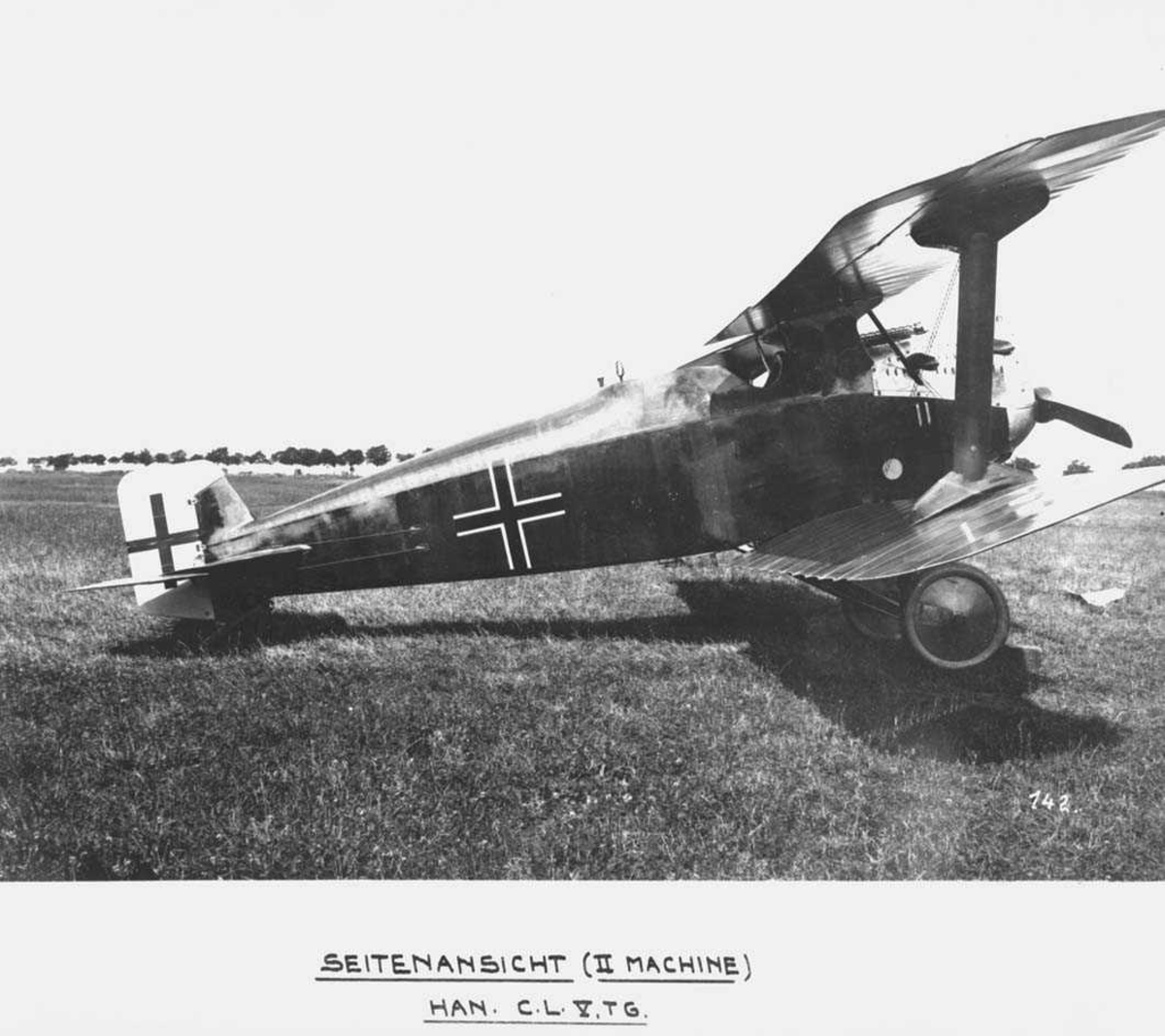 Ett fly på bakken. Hannover C.L.V.TG.