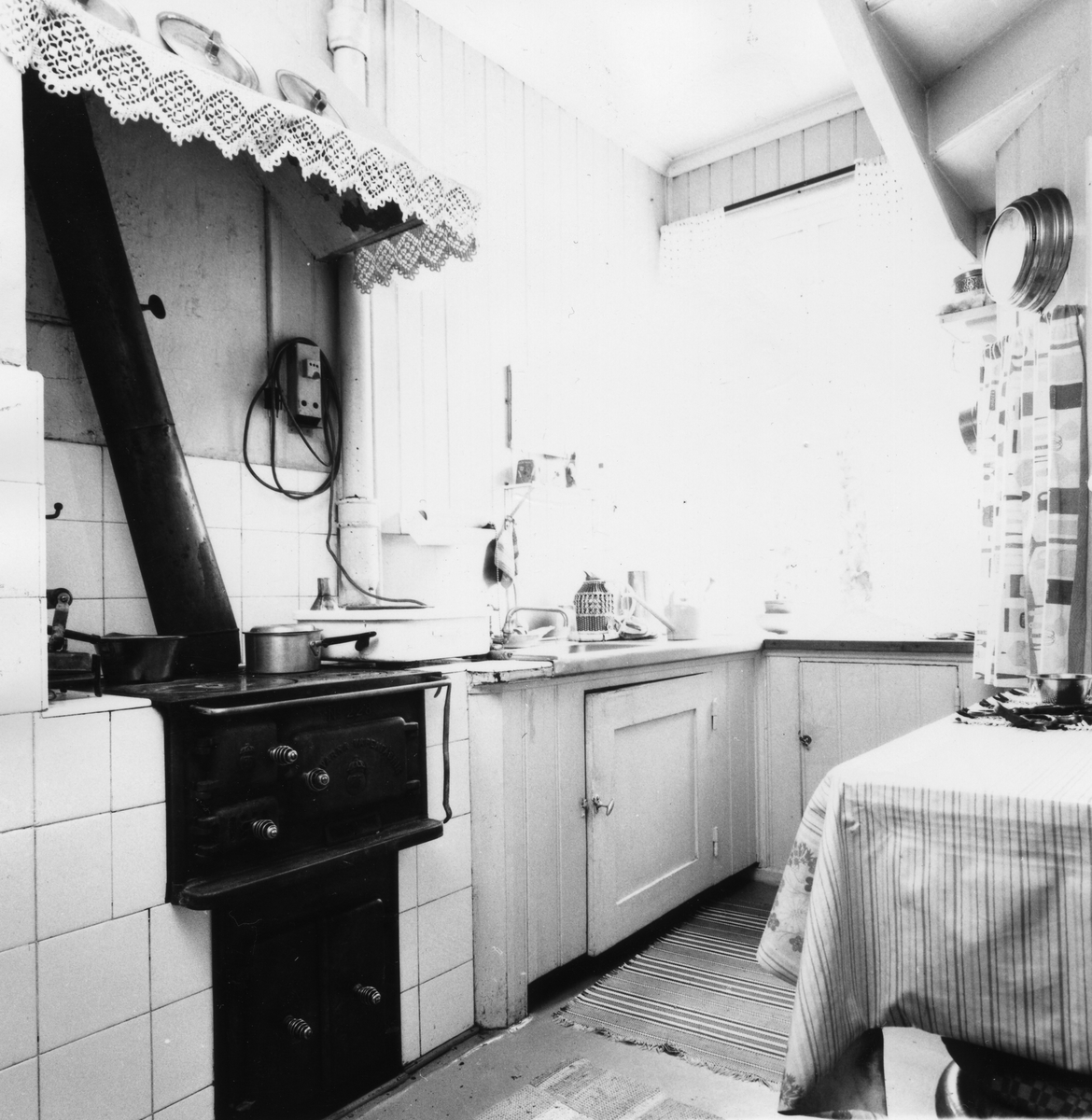 Interiör köket hos varvslektriker Lindström på Fregattgatan Karlskrona.