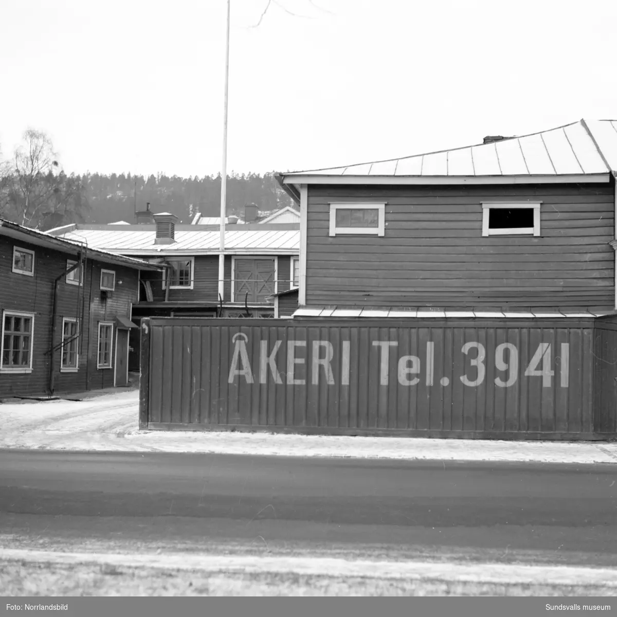 Gamla Norrmalm med Westmans Åkeri och Sundsvalls Åkeri på Skepparegatan.