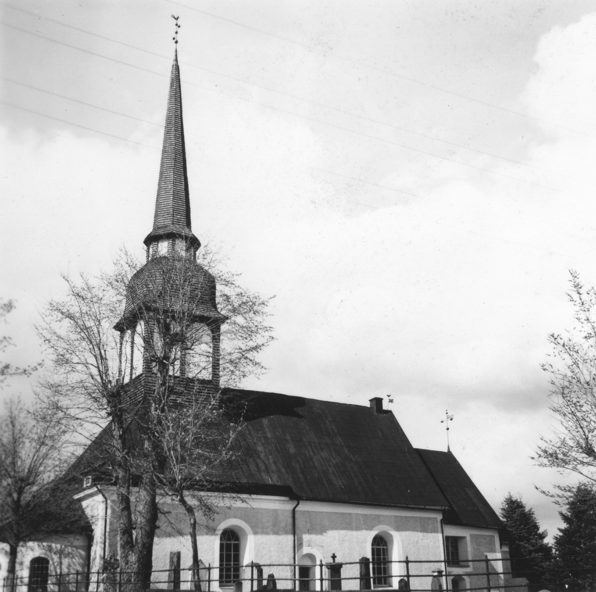 Bredestad kyrka