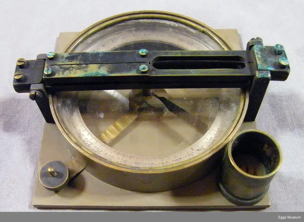 Kompass - Egge Museum / DigitaltMuseum