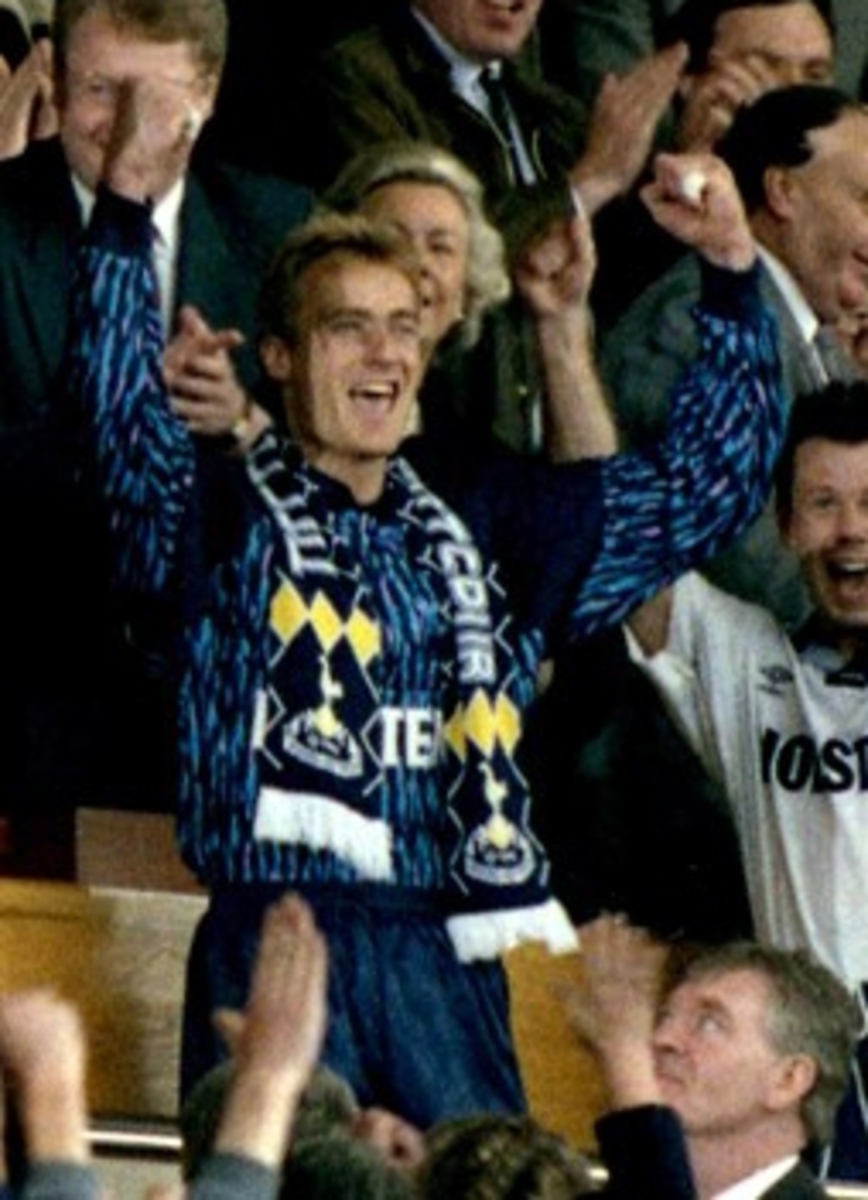 Erik Thorstvedts drakt som han brukte da han ble første nordmann cupmester i England med Tottenham i 1991.