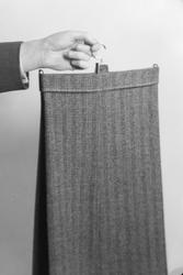 Demonstrasjon av buksehenger, fotografert for kapt. Knudsen