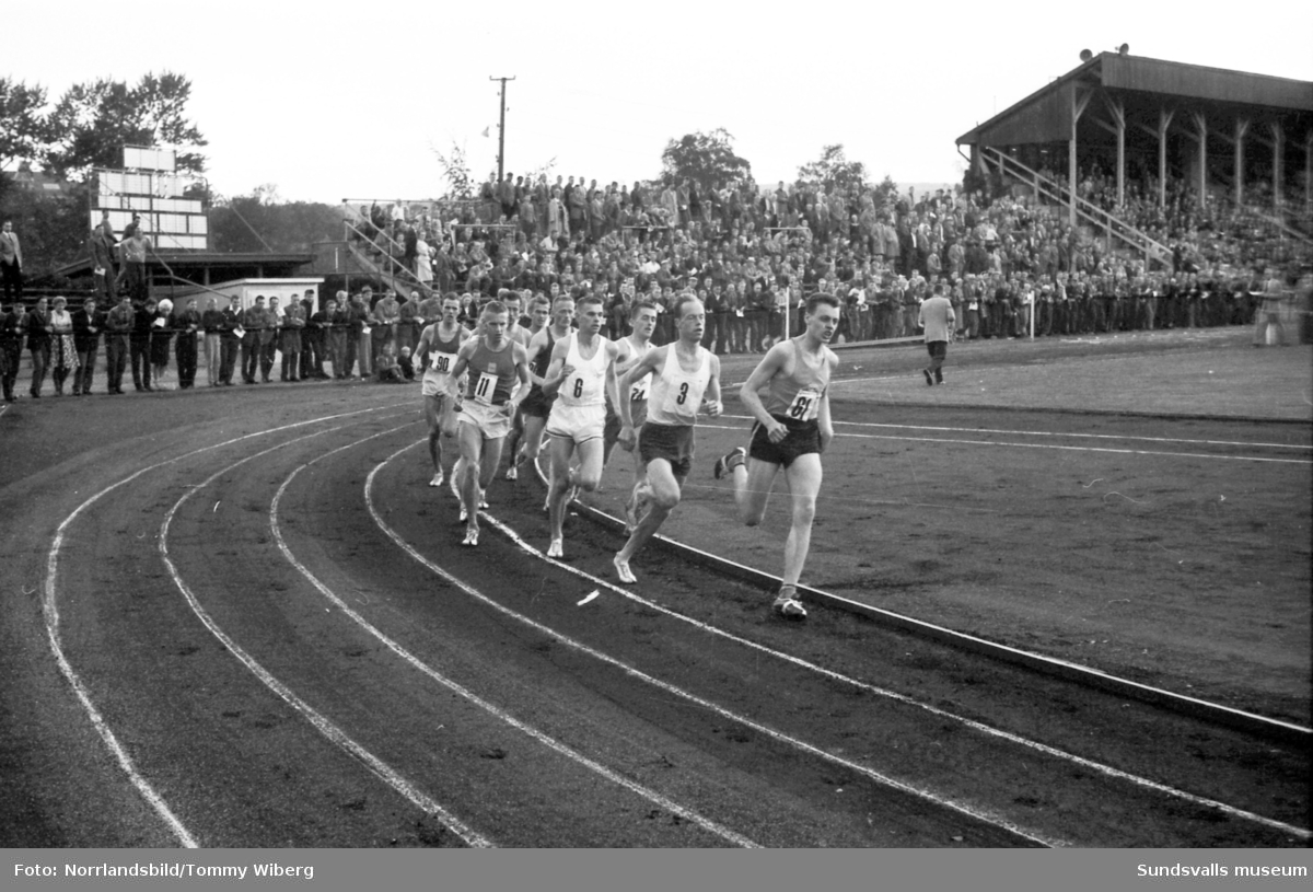 Bilder från Augustispelen i friidrott i Idrottsparken 1960.