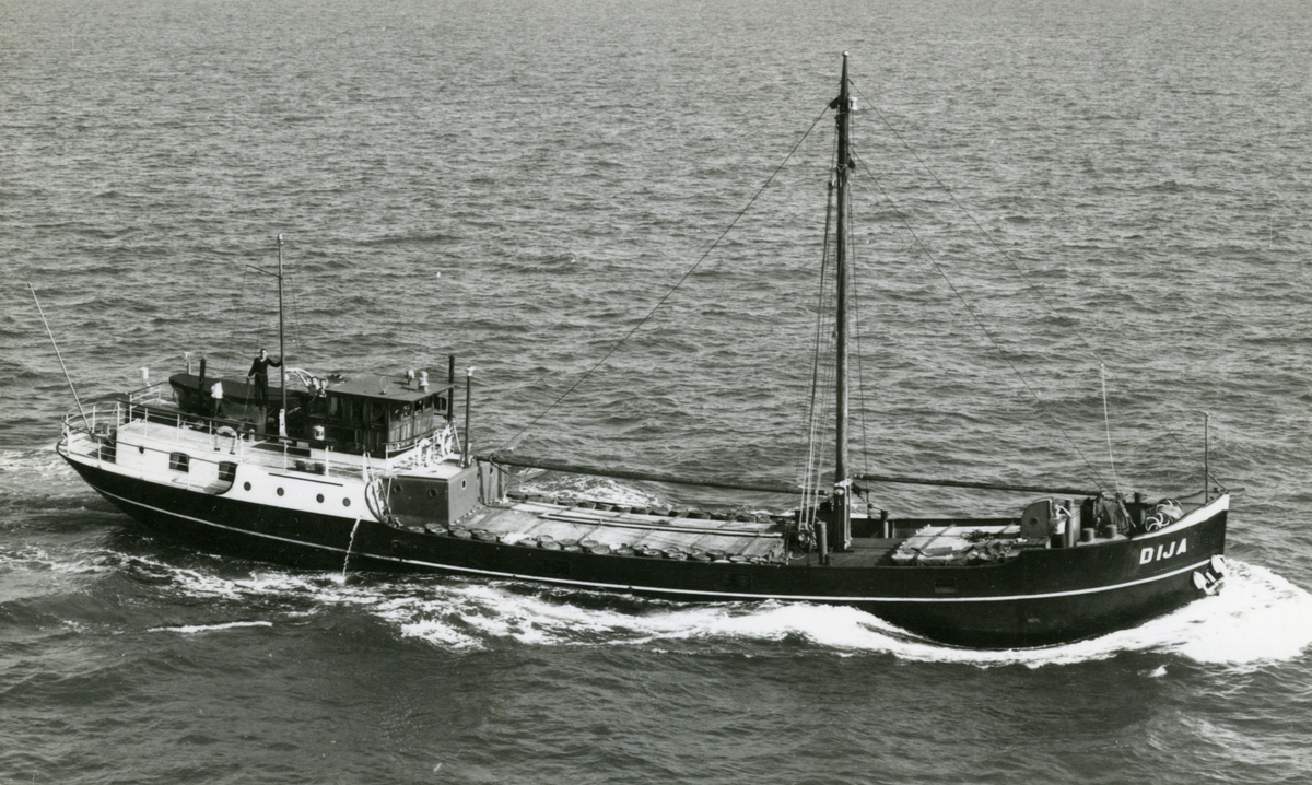 Ägare/195256/ J. van der Werp. Hemort Groningen. Sjöhistoriska