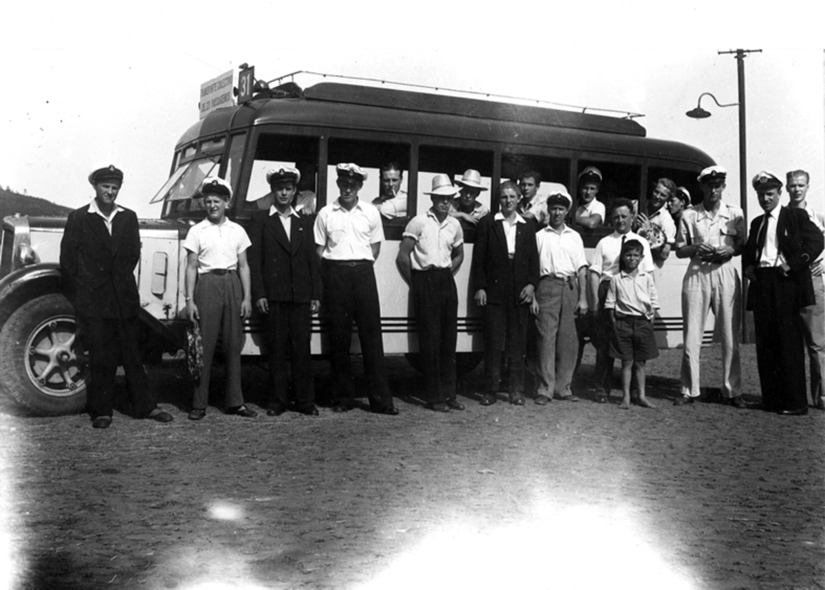 Besättningen från skonaren Sunbeam på utflykt. Madeira 1947