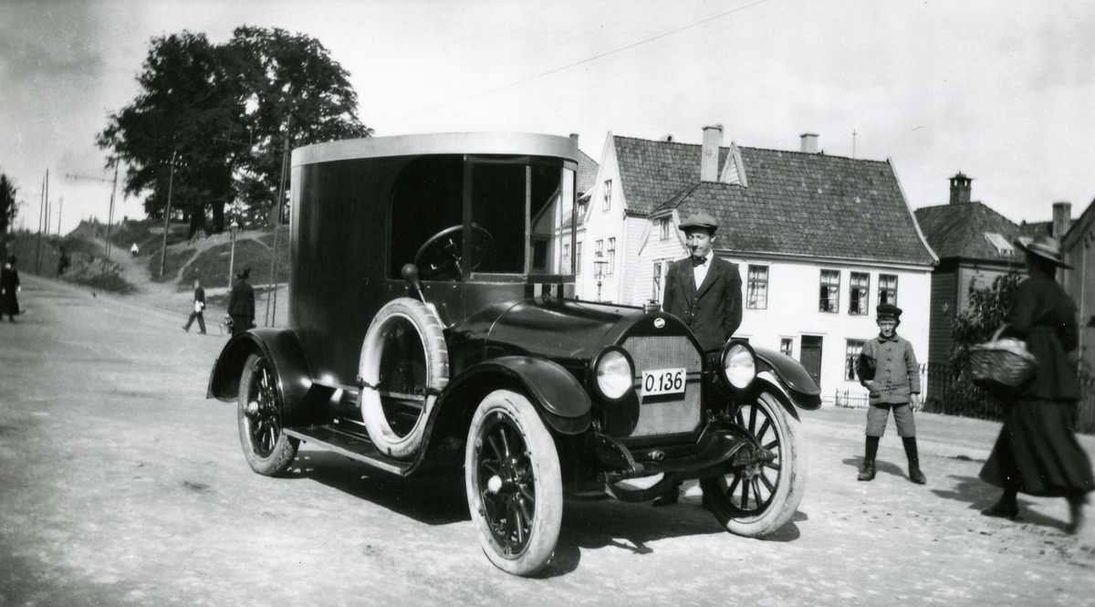 Bil fra Tiedemann, en G.M.C (General Motors) fra 1922.