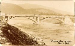 "Bogna bro. N. Thjem. 2 Sp. à 22 m."