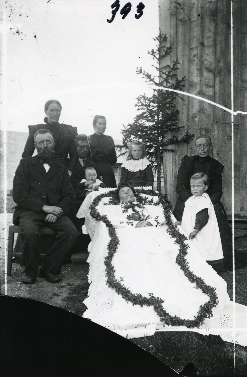 Gravferd etter Ingeborg Kaata i 1904
