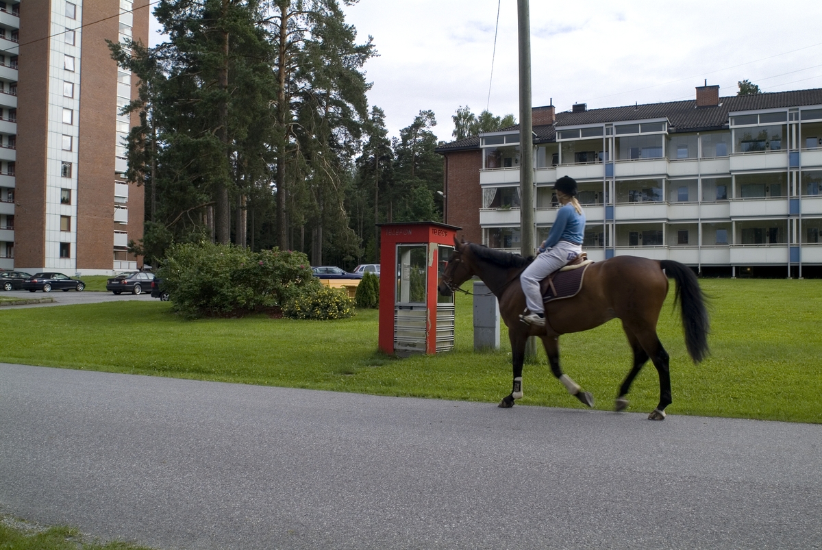 telephone-box-at-skien-telenor-kulturarv-digitaltmuseum