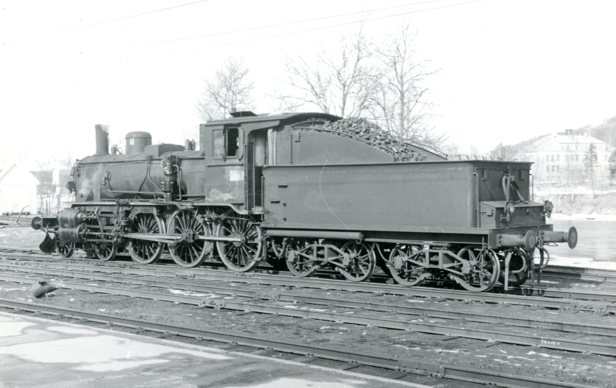 Damplokomotiv type 27a nr. 296 på Kongsvinger stasjon - Museene i ...