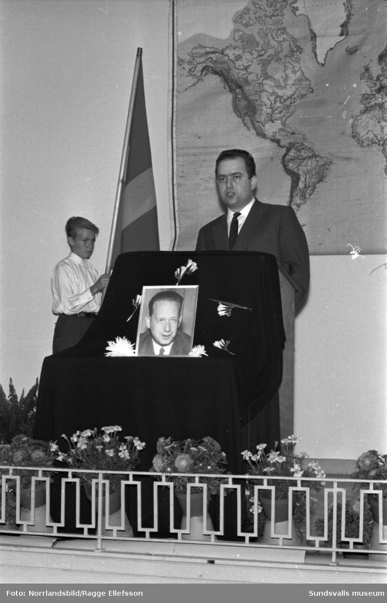 Minneshögtid för Dag Hammarskjöld på Mariedalsskolan i Timrå 1961.