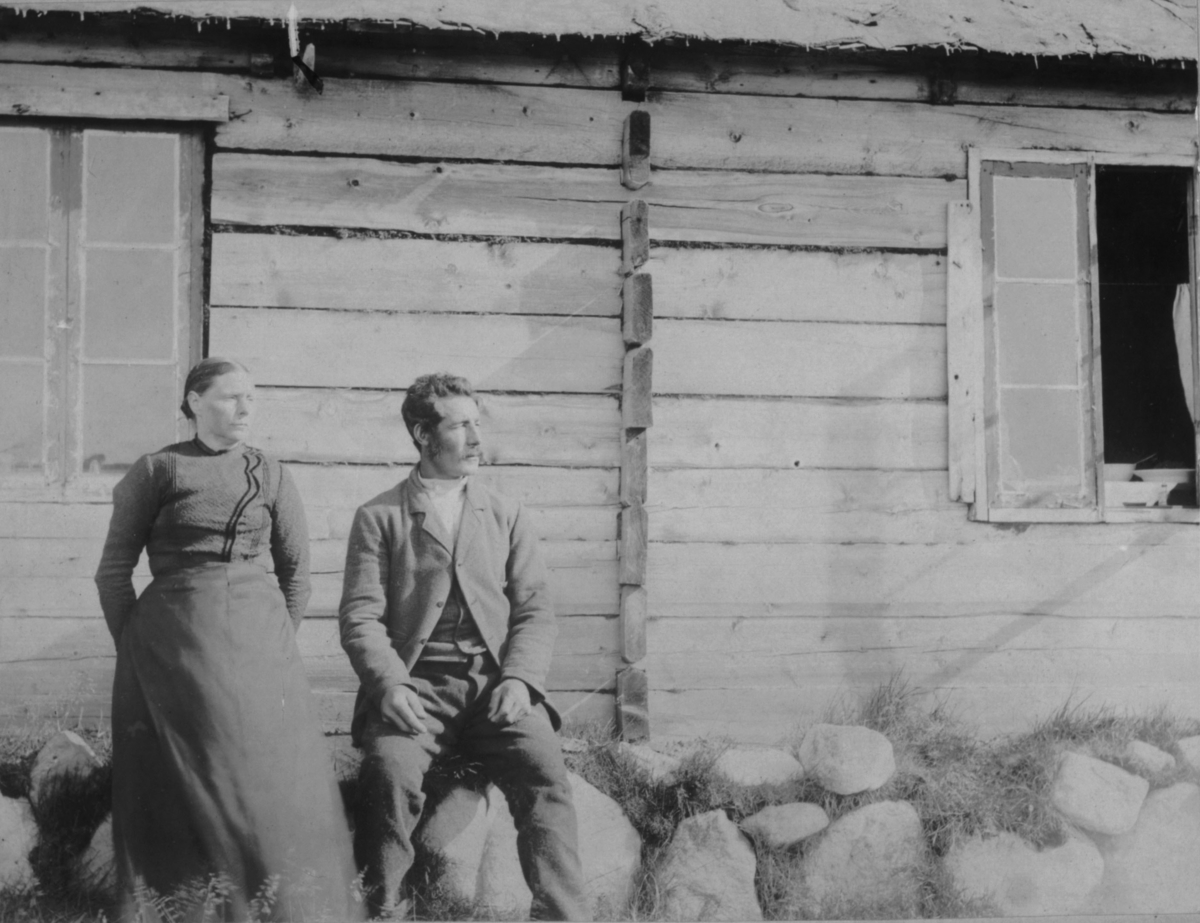 Ingebrigt Hesenget med frue. Tårnet 1905.