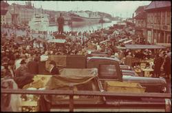 På havna i Stavanger, marked og boder.