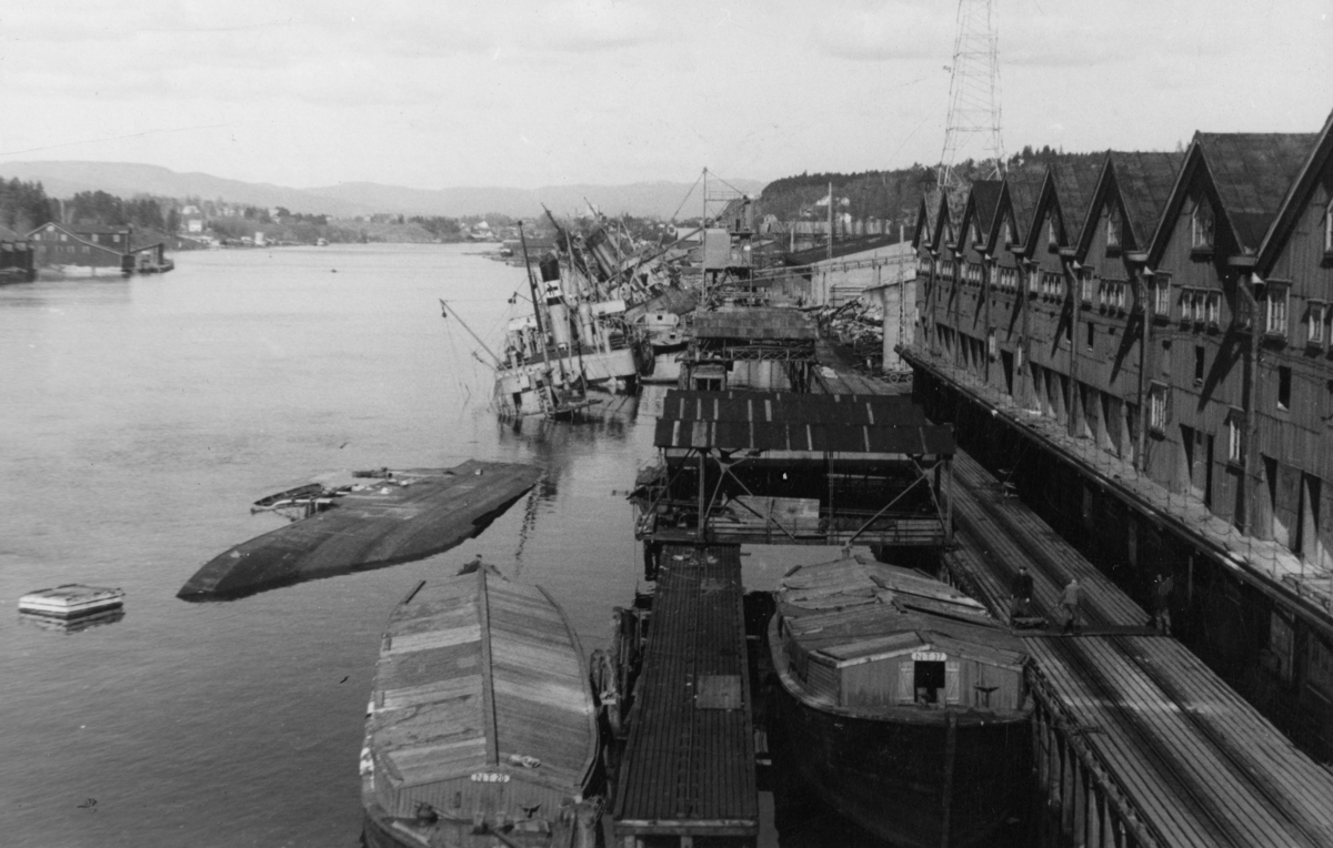 Bombingen av båter ved Hydros anlegg på Menstad under 2. verdenskrig.