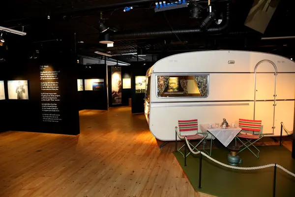 Picture from the exhibition: caravan.