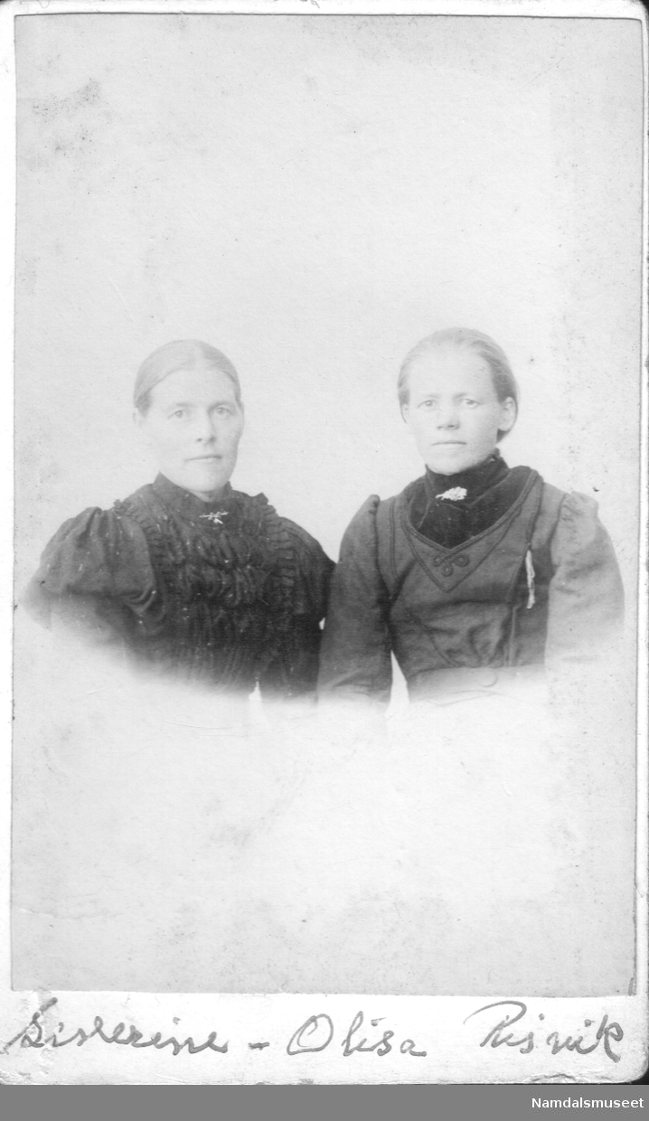 Søstrene Severine og Olise Risvik