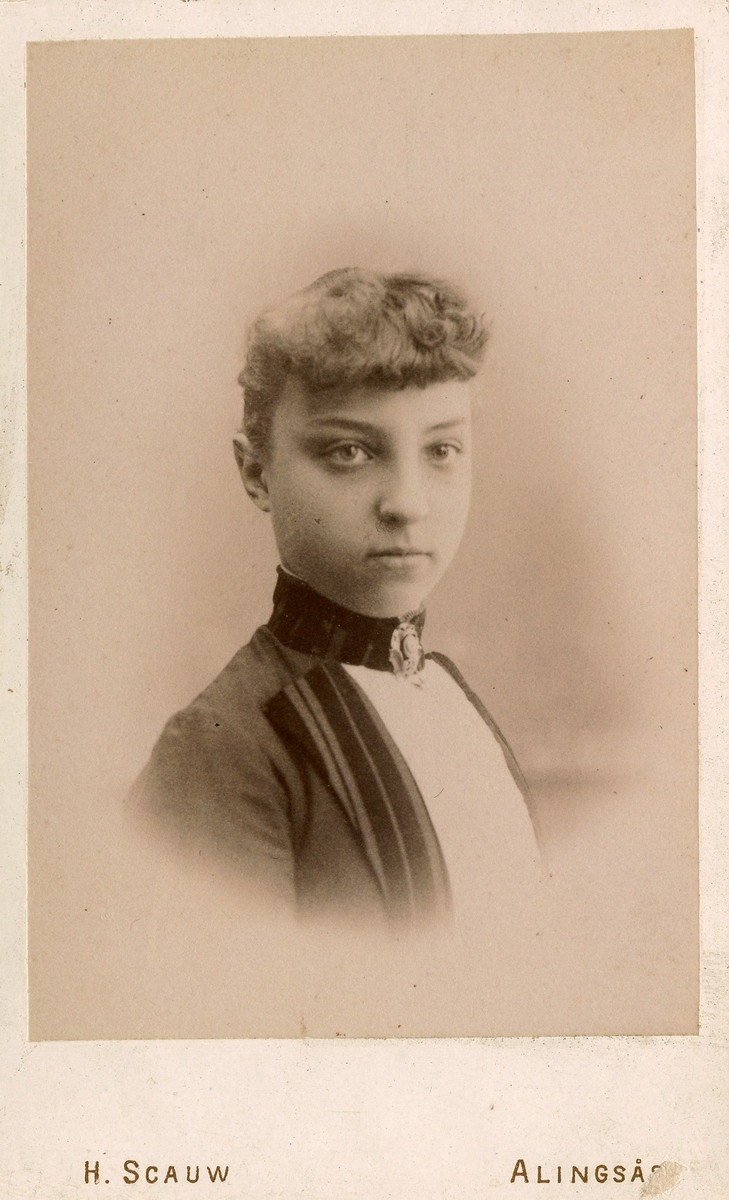 Porträtt av Ellen Engberg (1871-1961).